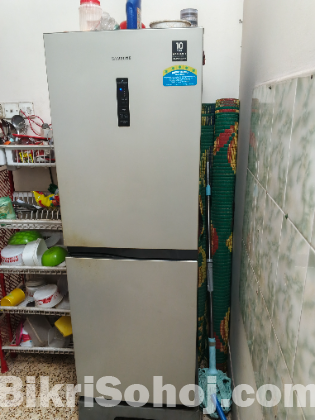 ফ্রিজ ২৫০ লিটার Samsung